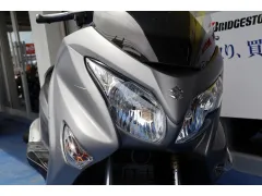 スズキ バーグマン200