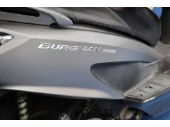 スズキ バーグマン200