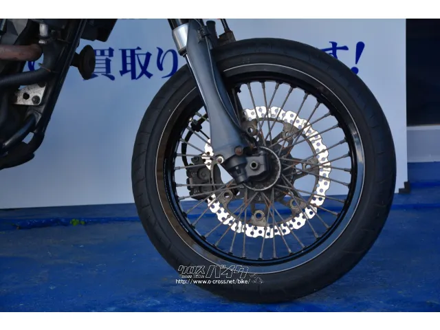 当店はスズキ現行車を中心に各メーカー新車、中古車を常時60台ラインナップ。 カワサキ D-トラッカー