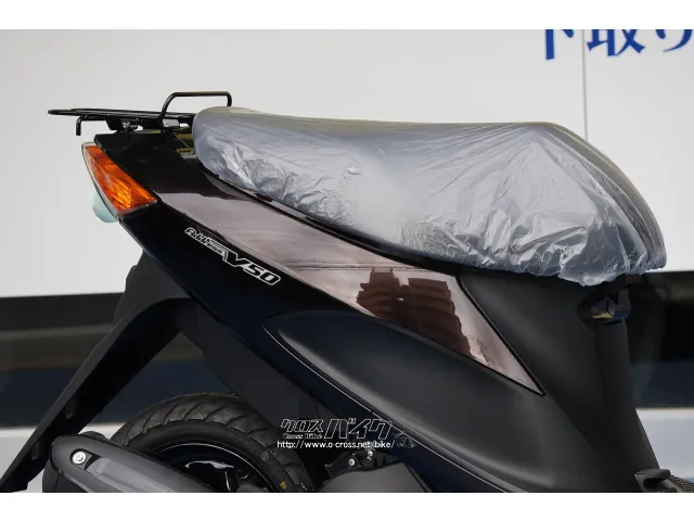 当店はスズキ現行車を中心に各メーカー新車、中古車を常時60台ラインナップ。 スズキ アドレスV50