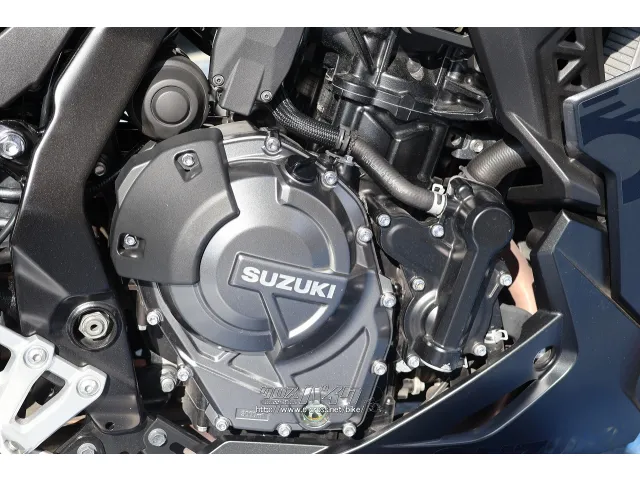 スズキ GSX-8R