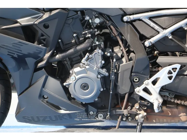 スズキ GSX-8R