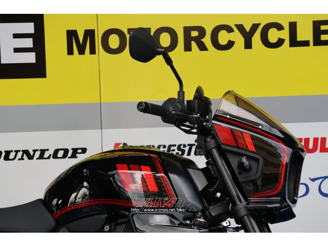 ヘリテイジカラーでもグッと引き締まる良いデザインのバイクです。 スズキ GSX8-TT