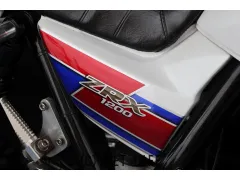 カワサキ ZRX