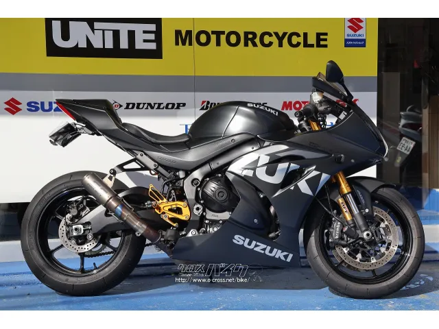SCプロジェクトのスリップオンマフラー、バックステップ、フェンダーレス装着。 スズキ GSX-R1000