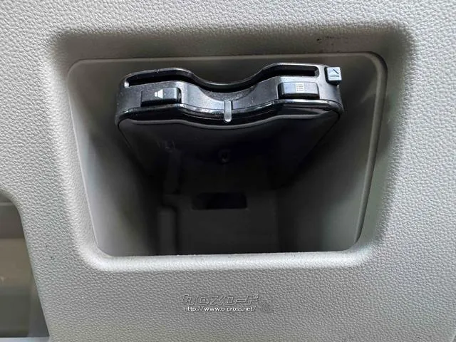 今では必需品のETCも付いております。高速道路での出入りもスムーズ。渋滞緩和にもなりエコにも繋がります。 ダイハツ タント
