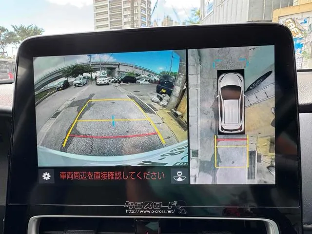 【全周囲カメラ】真上から車を見たようにモニターで確認ができる。是非実際の車で体感してみてください。 トヨタ アクア