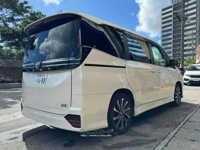 ご覧いただきありがとうございます♪気になったお車がありましたらお気軽にお電話をください♪ トヨタ ヴォクシー