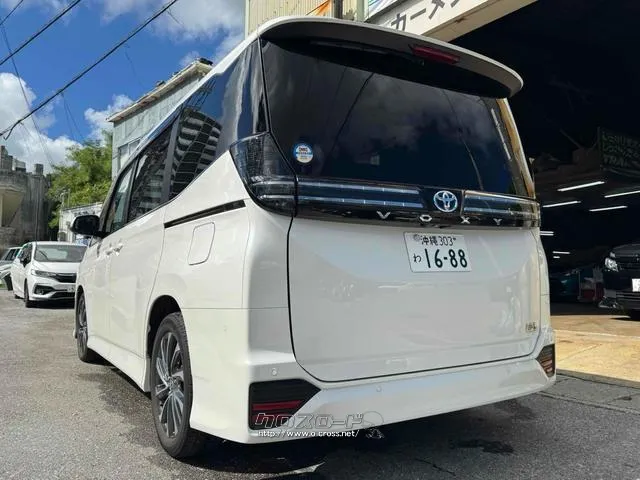お車の知識がなくても大丈夫です!お気軽にご質問下さい!あなたのお探しの1台がここにあります! トヨタ ヴォクシー