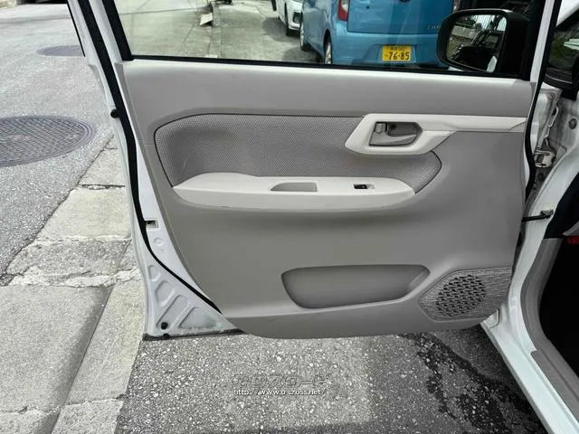 この度は当店のお車をご覧になっていただき、誠にありがとうございます。じっくり現車確認して頂けるよう、ご準備を致します! ダイハツ ムーヴ