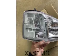 外装・エアロ 右ヘッドライト