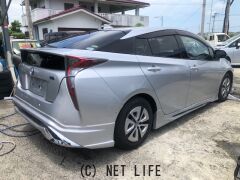 トヨタ プリウス