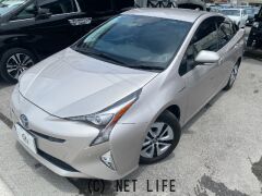 トヨタ プリウス