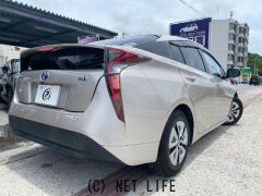 トヨタ プリウス