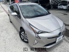 トヨタ プリウス