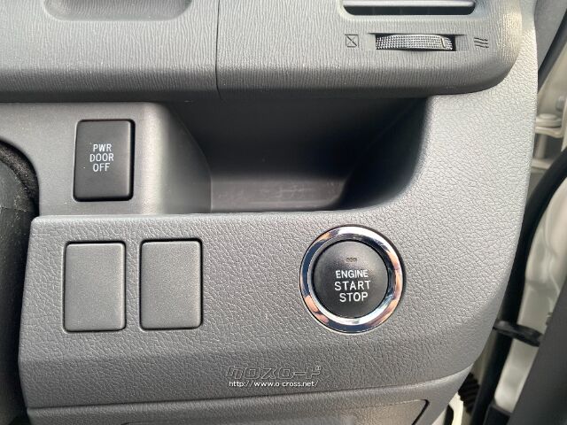 トヨタ ヴォクシー