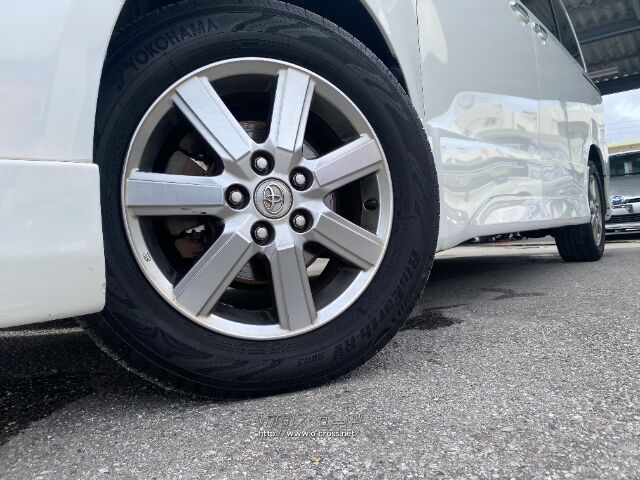 トヨタ ヴォクシー