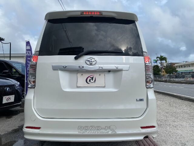 トヨタ ヴォクシー