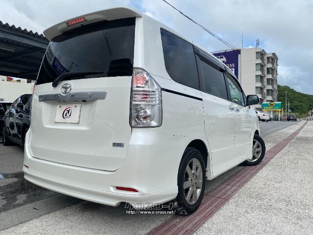 トヨタ ヴォクシー