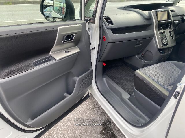 トヨタ ヴォクシー