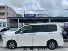 トヨタ ヴォクシー