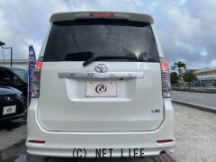 トヨタ ヴォクシー