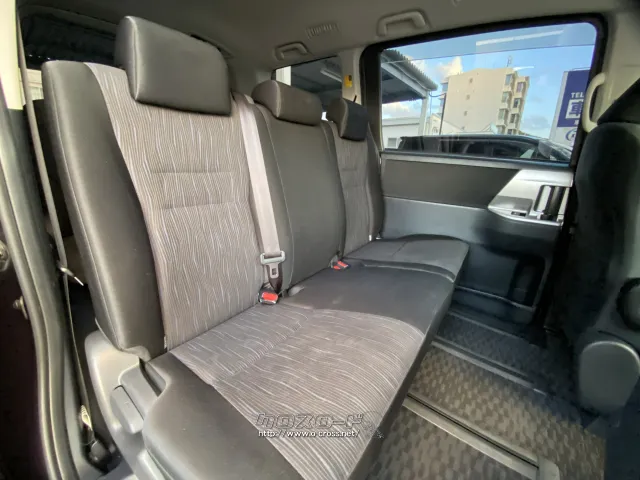 トヨタ ヴォクシー