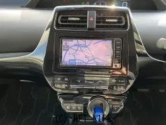 トヨタ プリウス