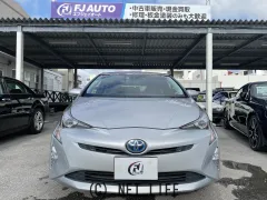 トヨタ プリウス