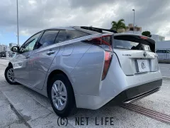 トヨタ プリウス