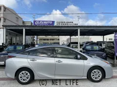 トヨタ プリウス