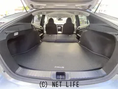 トヨタ プリウス