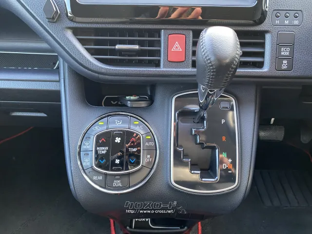 トヨタ ヴォクシー