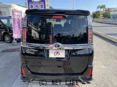 トヨタ ヴォクシー