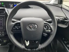 トヨタ プリウス