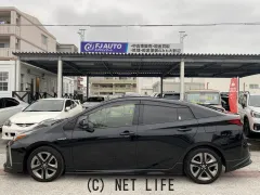 トヨタ プリウス