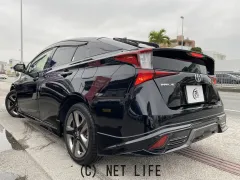 トヨタ プリウス