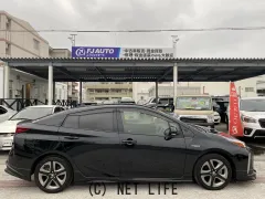 トヨタ プリウス