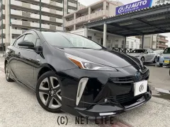 トヨタ プリウス