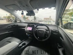 トヨタ プリウス