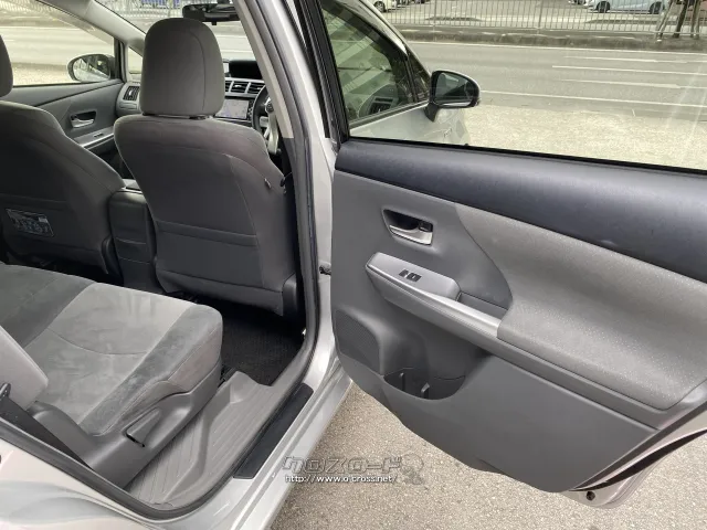 トヨタ プリウスα