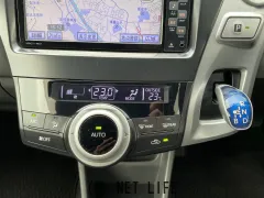 トヨタ プリウスα