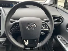 トヨタ プリウス