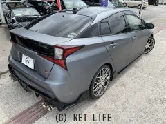 トヨタ プリウス