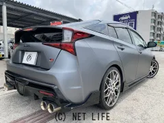 トヨタ プリウス