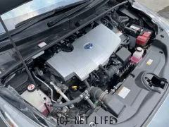 トヨタ プリウス