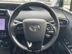 トヨタ プリウス