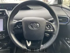 トヨタ プリウス