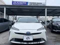 トヨタ プリウス