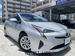 トヨタ プリウス